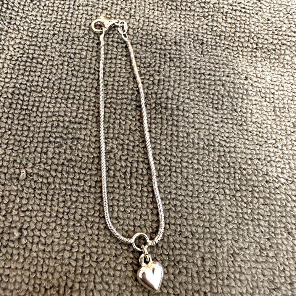 7inch silver dangle heart bracelet